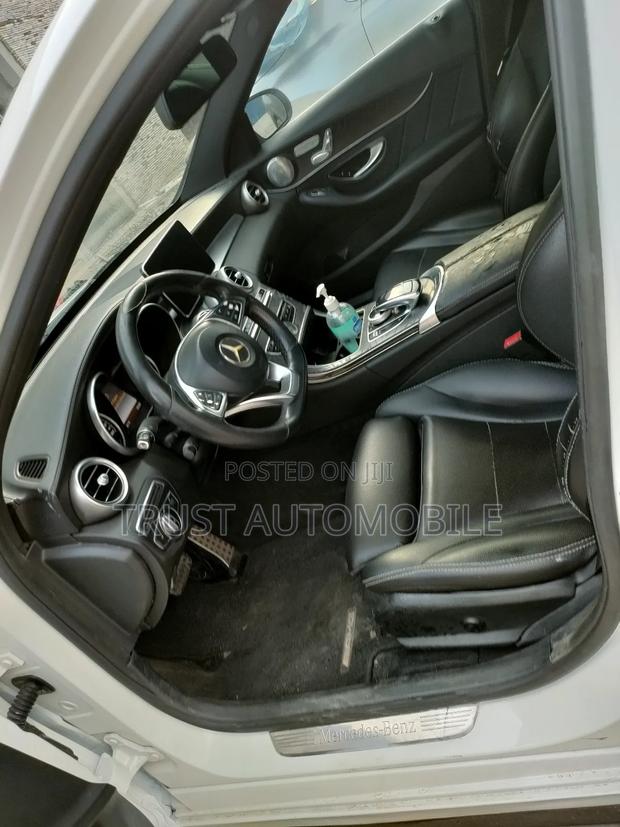 Mercedes-Benz C300 Base 4Matic Sedan AWD (2.0L 4cyl 7A) 2016 White