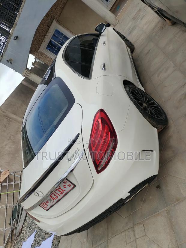 Mercedes-Benz C300 Base 4Matic Sedan AWD (2.0L 4cyl 7A) 2016 White