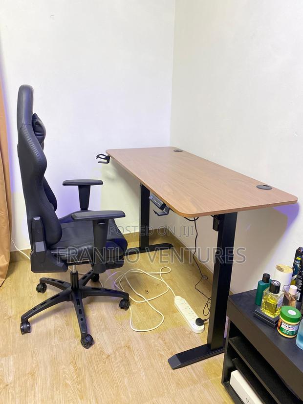 Electric Desk/ Sit- Stand(1.4m) · Photo 4