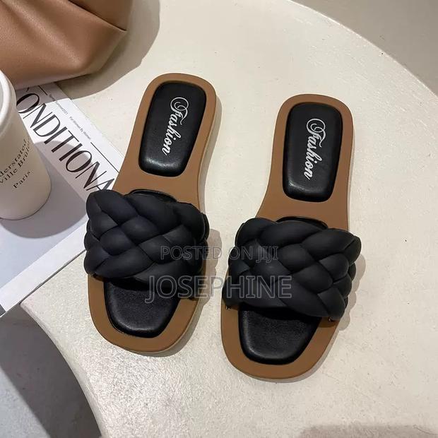 Summer Ladies Slippers photo 3