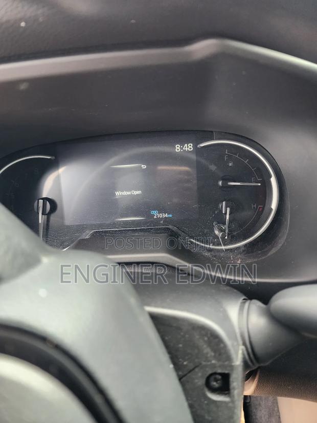Toyota RAV4 LE AWD 2024 Black photo 3