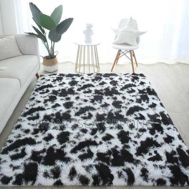 Fluffy Center Carpets 200*300cm · Photo 2