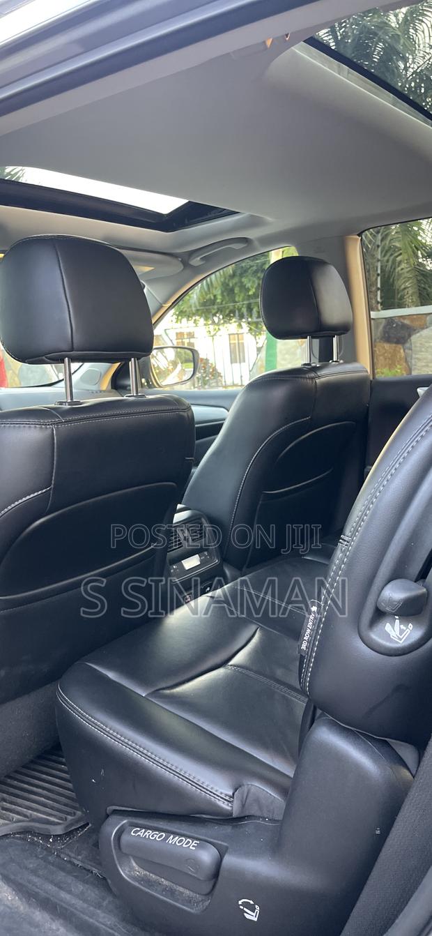 Nissan Pathfinder SL 4x4 2018 Gray