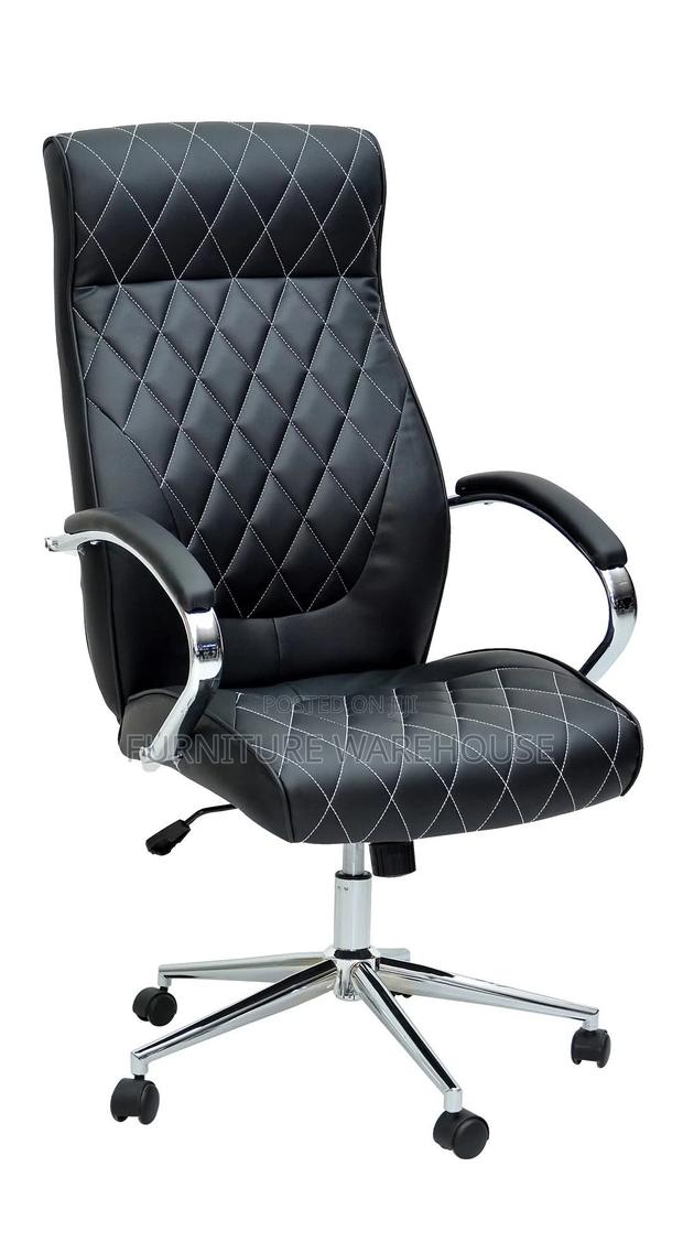 Executive Office Chair · Photo 2