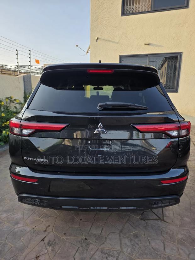 Mitsubishi Outlander SE 2022 Black