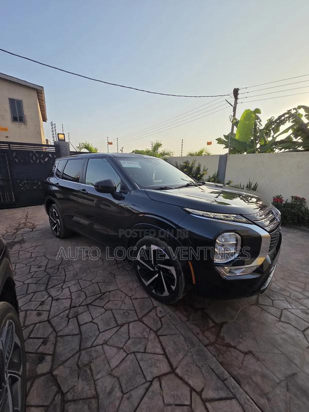 Mitsubishi Outlander SE 2022 Black