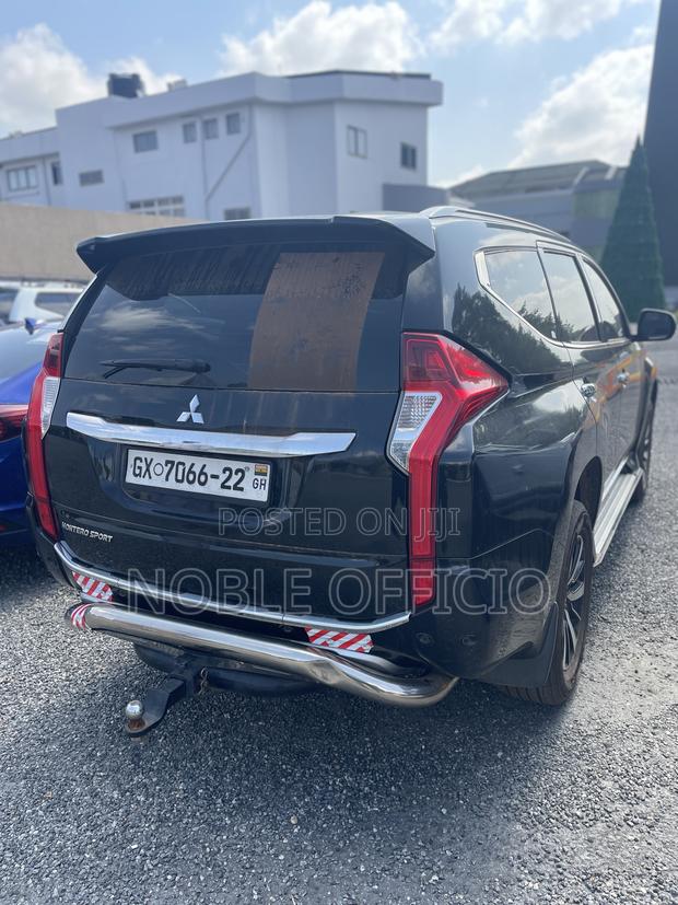 Mitsubishi Montero Sport 2017 Black