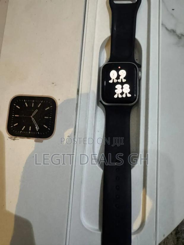 Series Watch Se 40 Mm photo 4