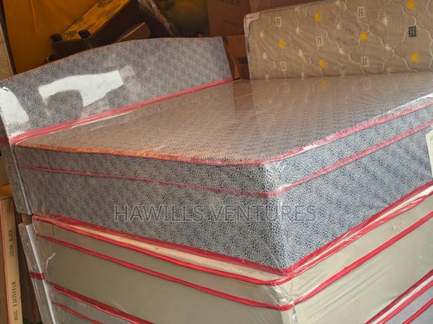 Full Queen Bed Size · Photo 2