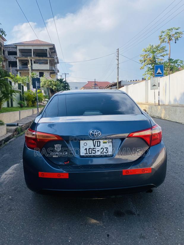 Toyota Corolla SE (1.8L 4cyl 2A) 2019 Gray