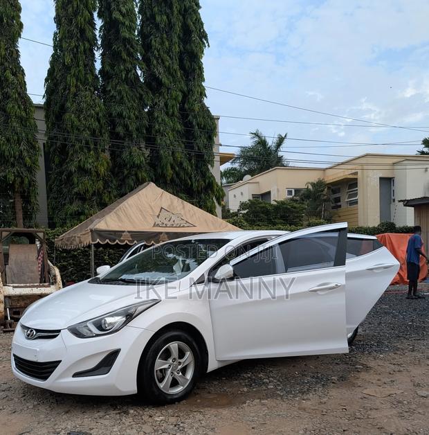 Hyundai Avante 2014 White photo 2