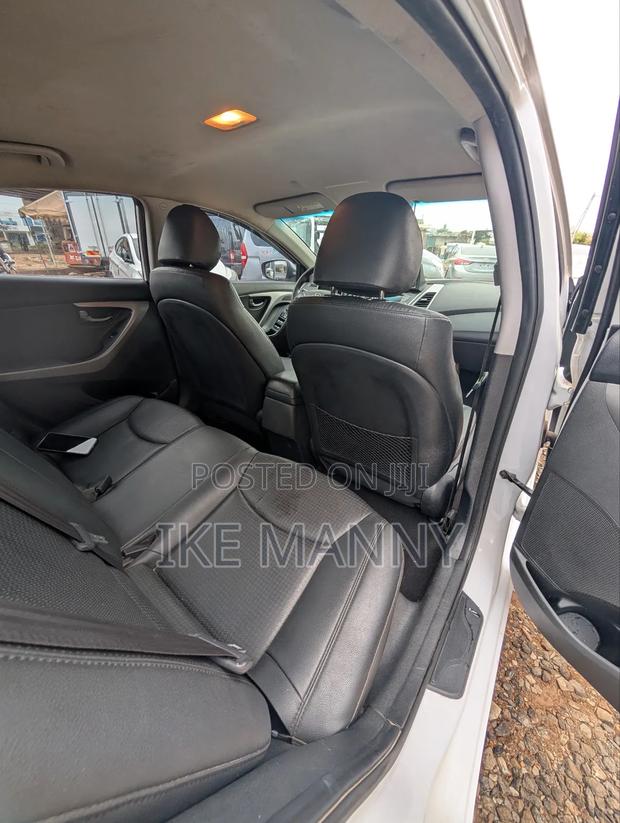 Hyundai Avante 2014 White photo 7