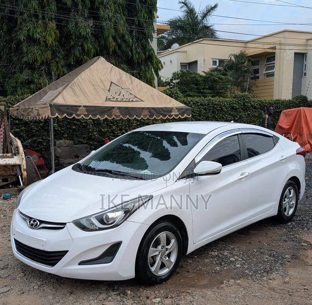 Hyundai Avante 2014 White photo 9
