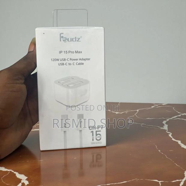 iPhone 15 Pro Max Charger (627837) photo 2