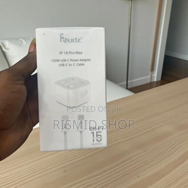 iPhone 15 Pro Max Charger (425262) photo 2