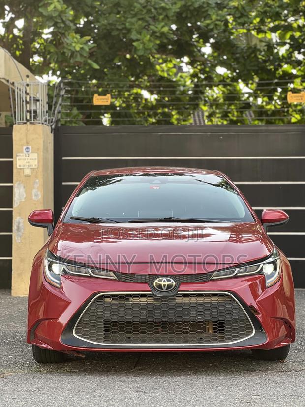 Toyota Corolla LE 2020 Burgundy photo 2