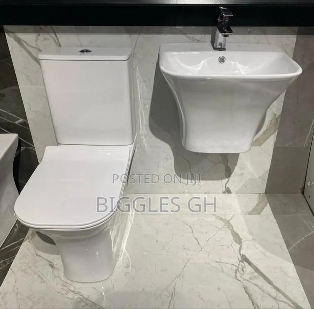 Slim Tank Wc With Basin Complete Set · Photo 4