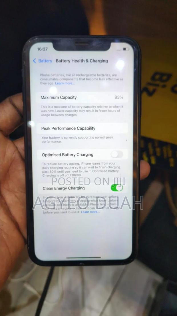 Apple iPhone XR 128 GB Black photo 2