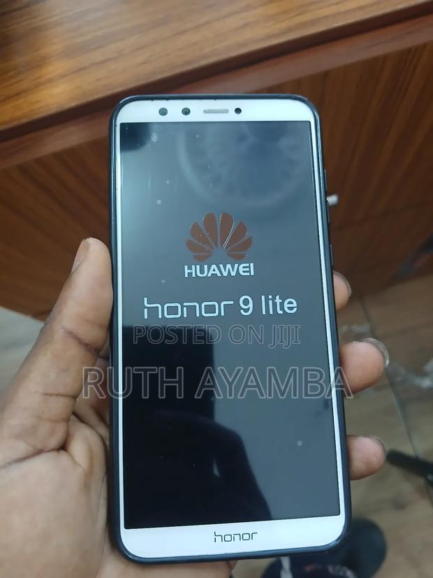 Huawei Honor 9 Lite 64 GB Silver · Photo 3