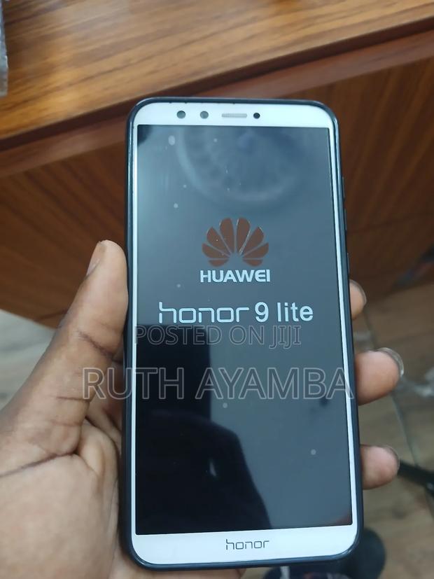 Huawei Honor 9 Lite 64 GB Silver · Photo 4