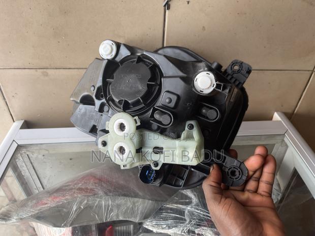 Hyundai Tucson 2021 - 2025 Headlights Right Original (Used)