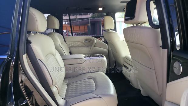 Infiniti QX80 PREMIUM SELECT 2022 Black photo 11