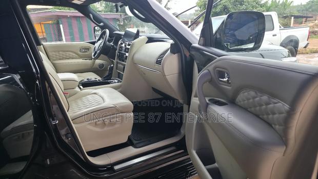 Infiniti QX80 PREMIUM SELECT 2022 Black photo 14