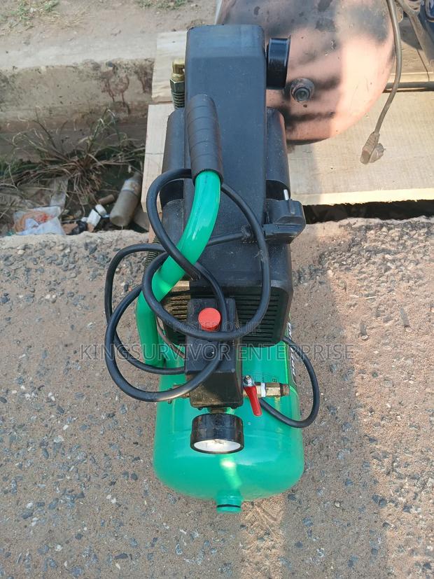 Sightly Used 10l Compressor From Germany photo 2