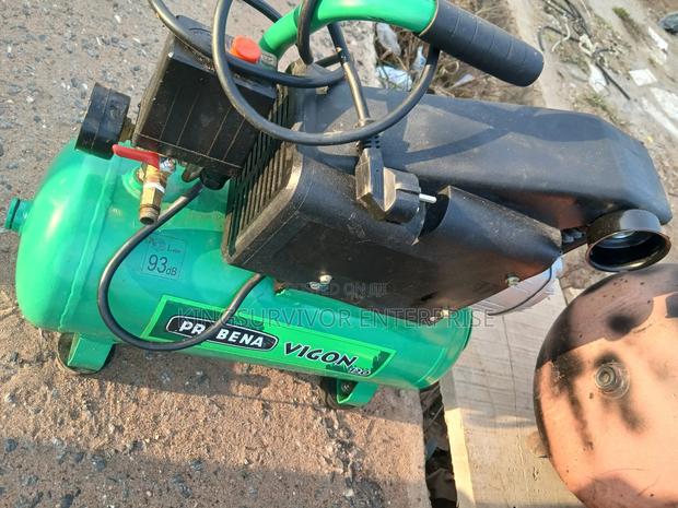 Sightly Used 10l Compressor From Germany photo 3