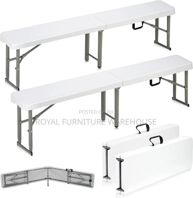 Foldable Table and Chair · Photo 2