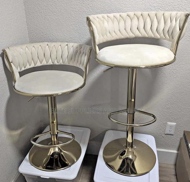 Bar Stool / Shivel Stool · Photo 1