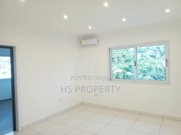 5bdrm House in Labone for rent photo 11
