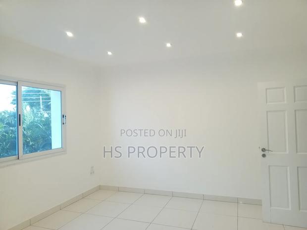 5bdrm House in Labone for rent photo 12