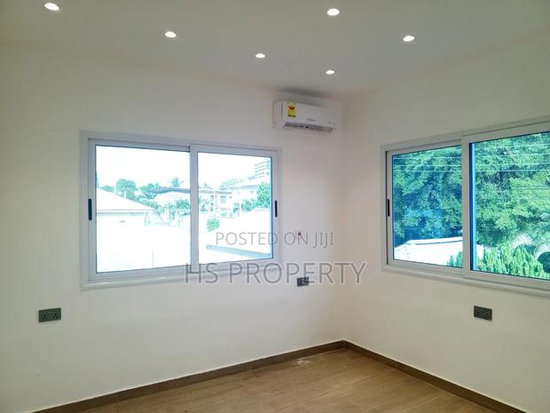5bdrm House in Labone for rent photo 13