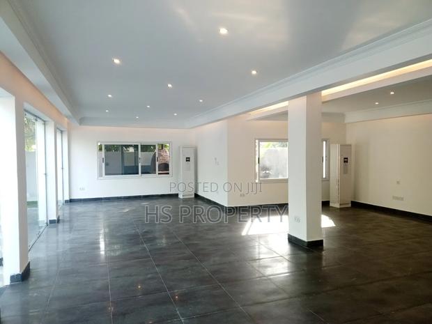 5bdrm House in Labone for rent photo 5