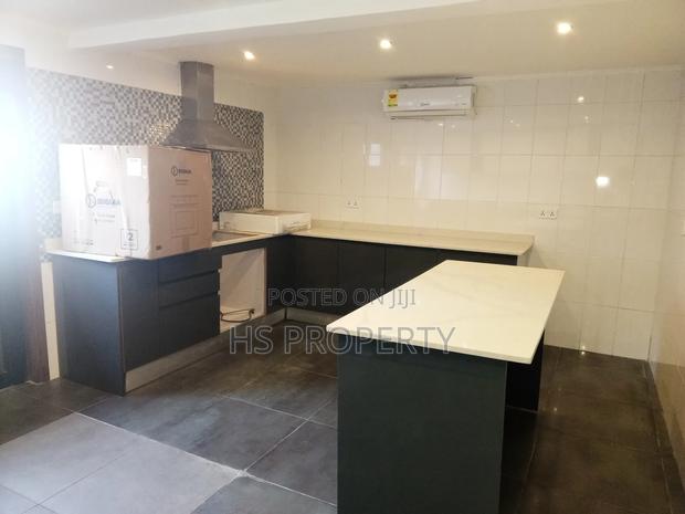 5bdrm House in Labone for rent photo 20