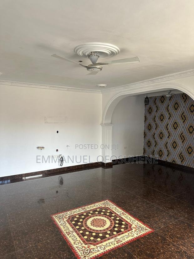 3bdrm Apartment in 3 Bedroom Apartments, School Area for rent photo 3