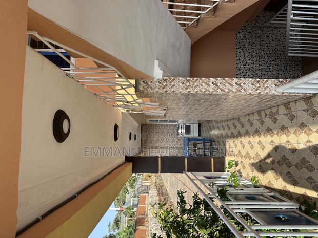 3bdrm Apartment in 3 Bedroom Apartments, School Area for rent photo 2