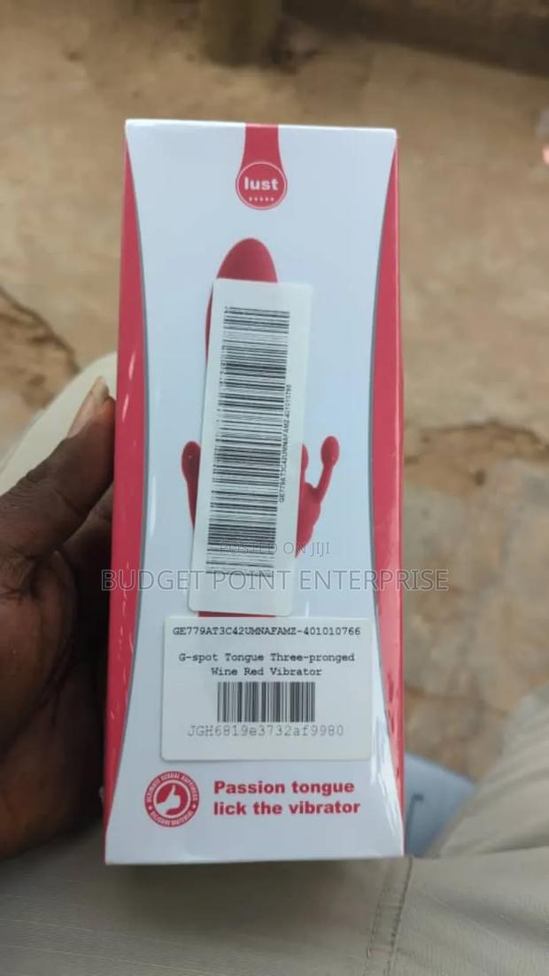Multiple Orgasm Three-Pronged Dildo Vibrator - Rechargeable photo 3
