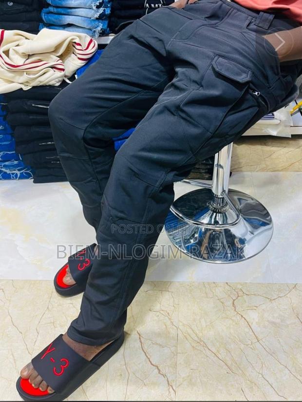 Top Notch Thick N Heavy Cargo Pants Available in Stock