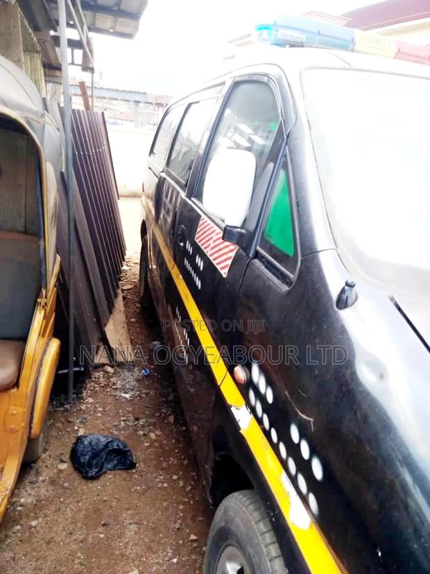 Hyundai H-100 2004 Black