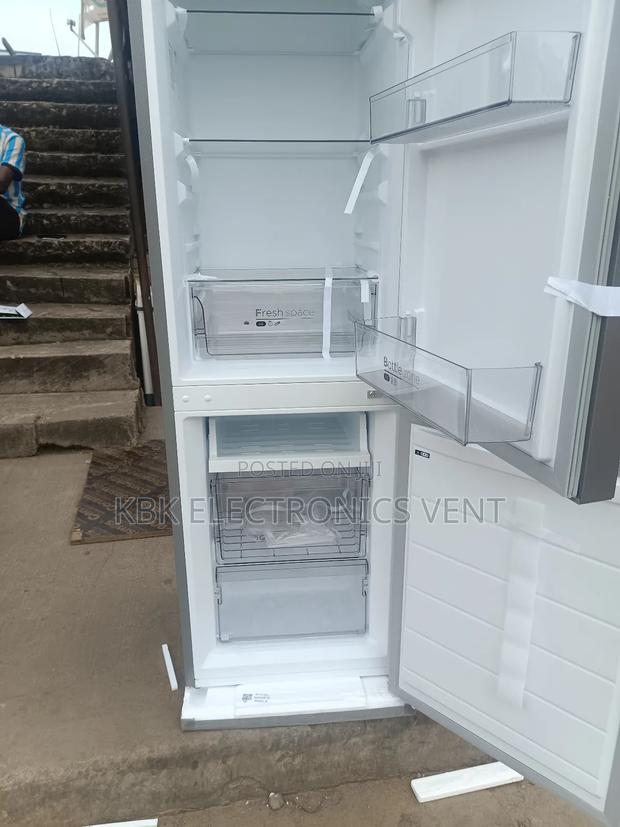 Midea 174ltr Double Door Refrigerators With Bottom Freezer photo 2