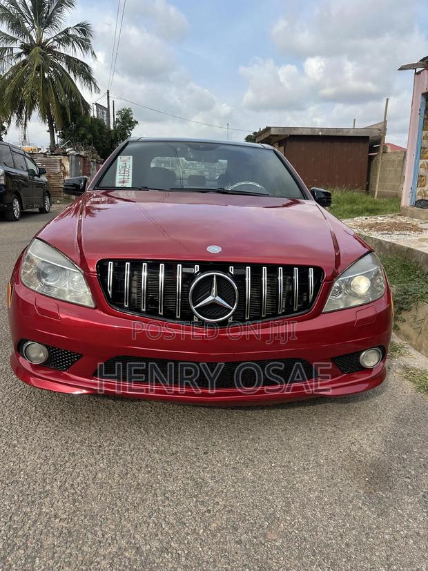 Mercedes-Benz C300 2012 Red