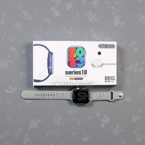 Series 10 Smartwatch (877896)