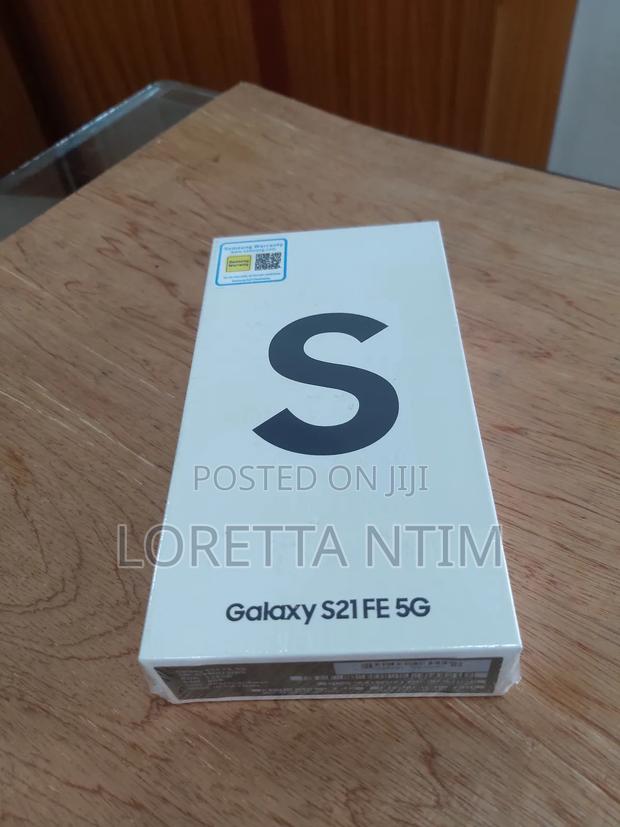 New Samsung Galaxy S21 FE 5G 128 GB Black photo 2