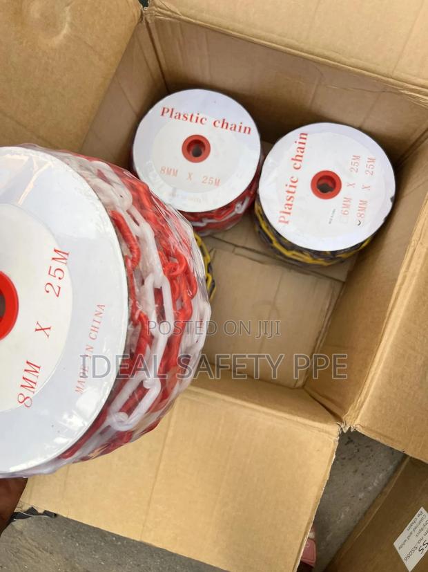 Plastic Safety Chain / Barrier Chain photo 4