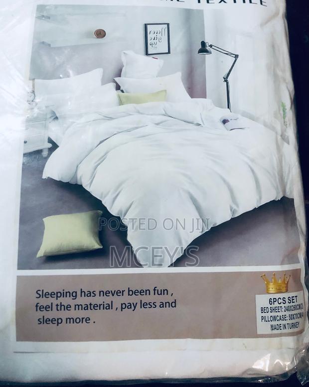 6 PCS Set 2 Bedsheet 4 Pillows Cases · Photo 3