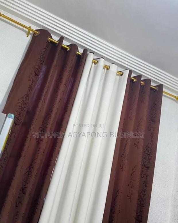 Classic Queen Vick Curtains photo 4