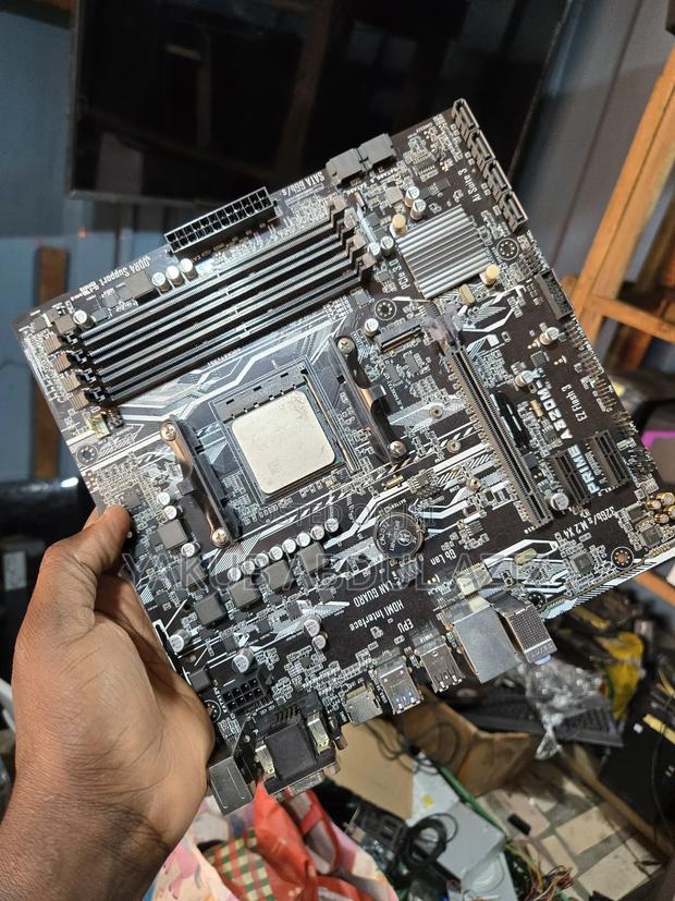 Ryzen 7 3700x Board and Processor photo 2