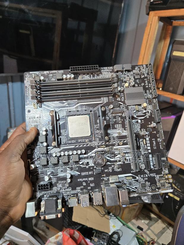Ryzen 7 3700x Board and Processor photo 3